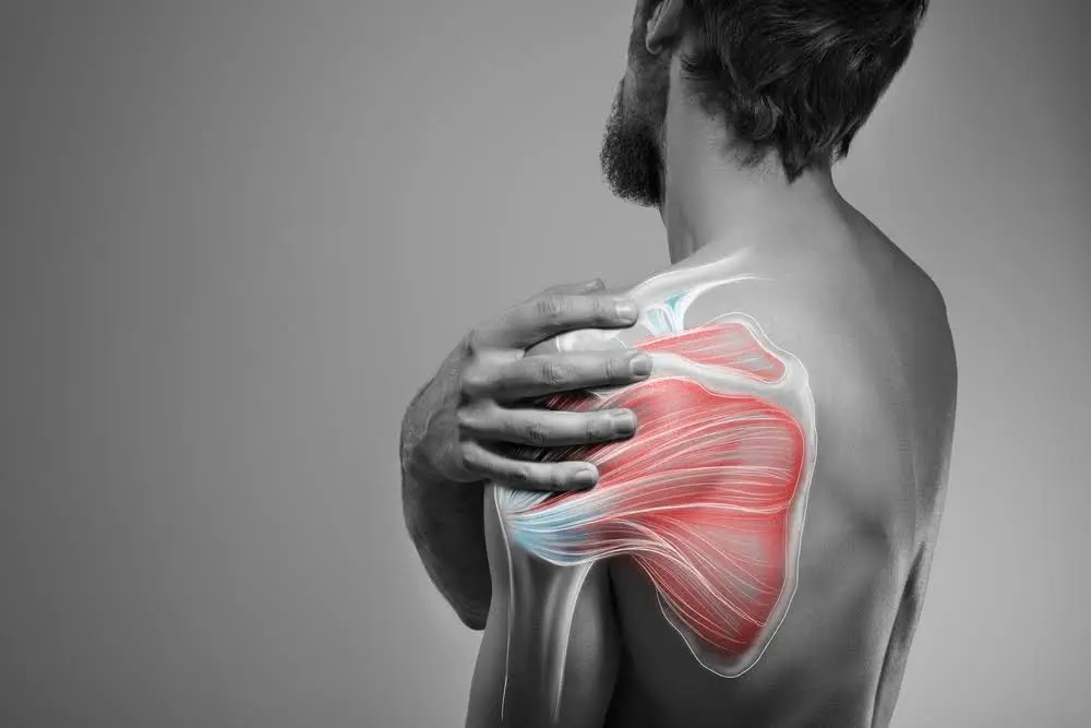 Rotator Cuff Tear or Frozen Shoulder? Here’s How to Tell the Difference